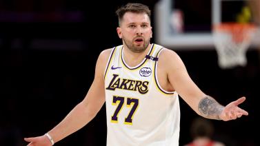 更是一个拥 更是一个拥